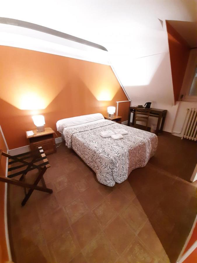Hotel Du Cygne Beauvais Luaran gambar